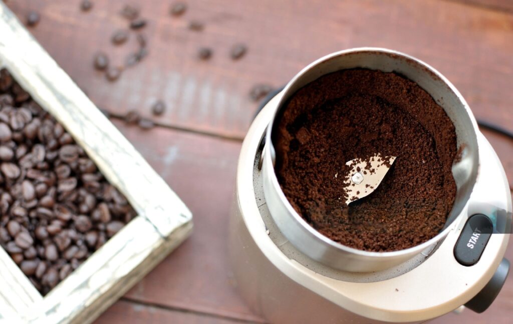 How to Use an Electric Coffee Grinder